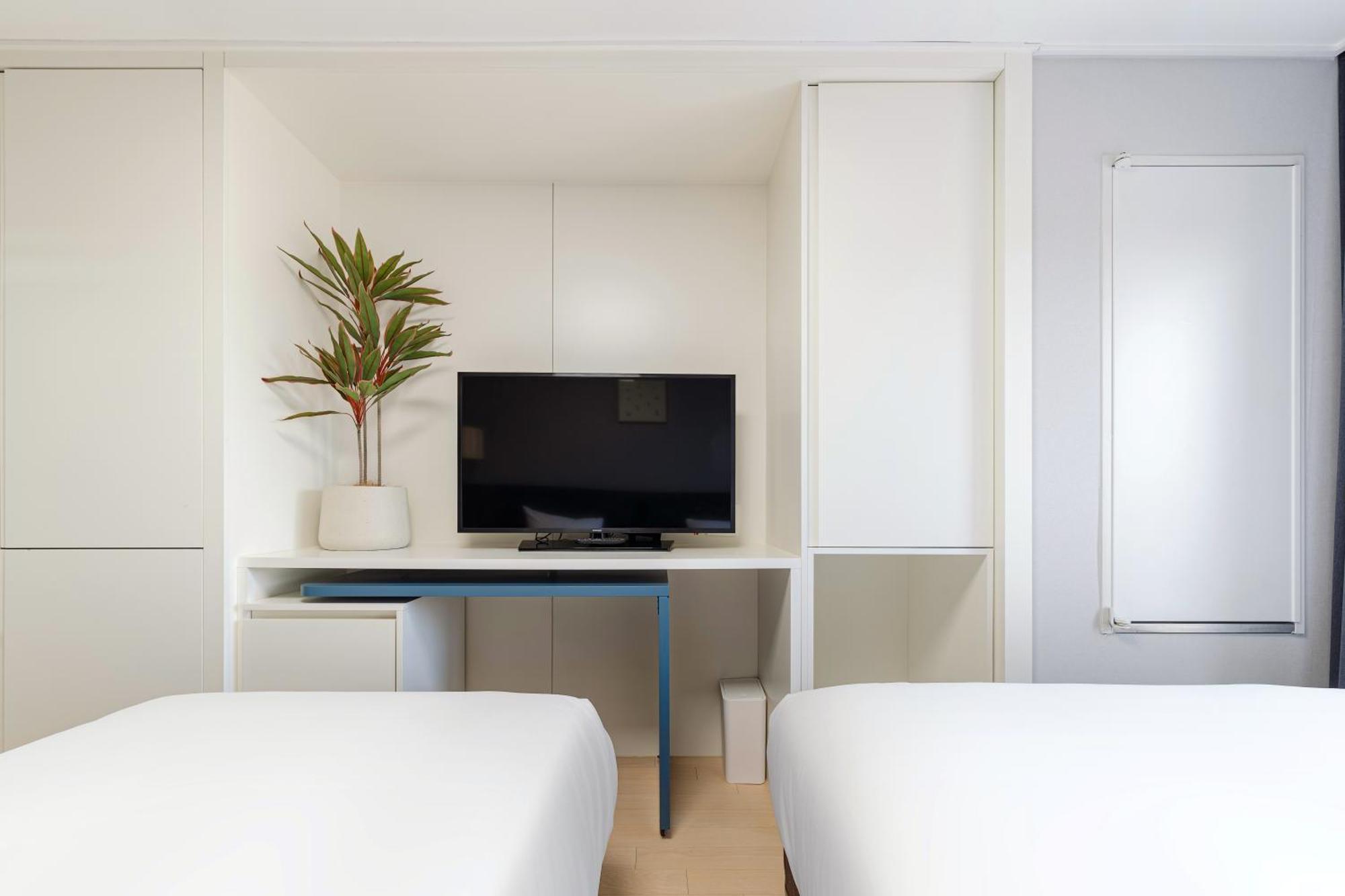 Urbanstay Sokcho Beach Ab מראה חיצוני תמונה