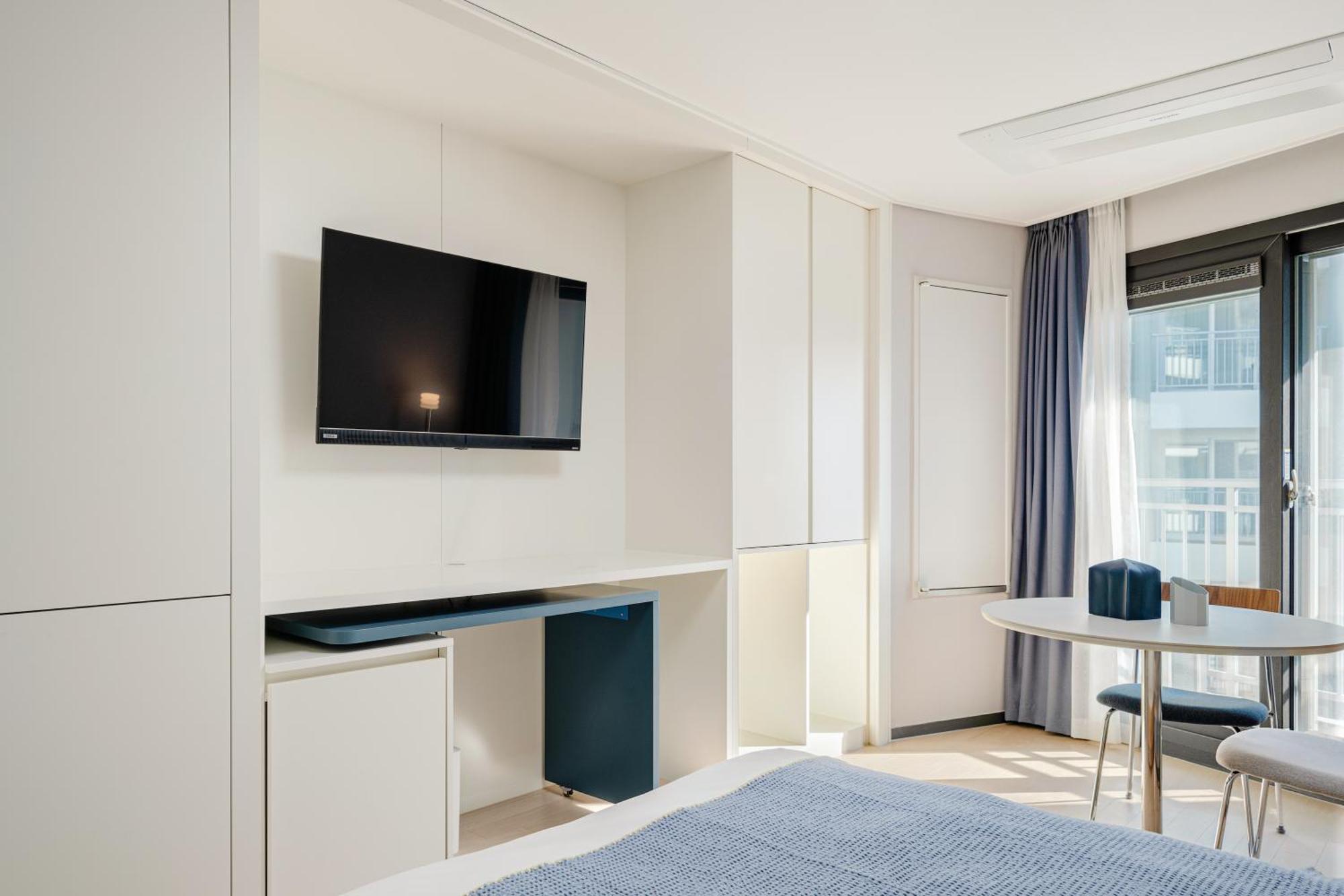 Urbanstay Sokcho Beach Ab מראה חיצוני תמונה